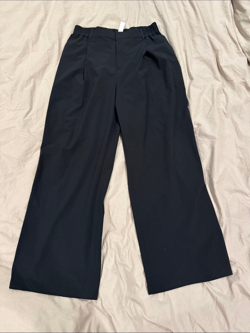 ALO Yoga Women's Wide Leg Pants in Black